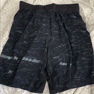 Lulu men’s camo shorts